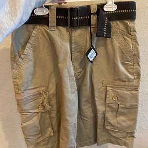 Airwalk cargo shorts with belt